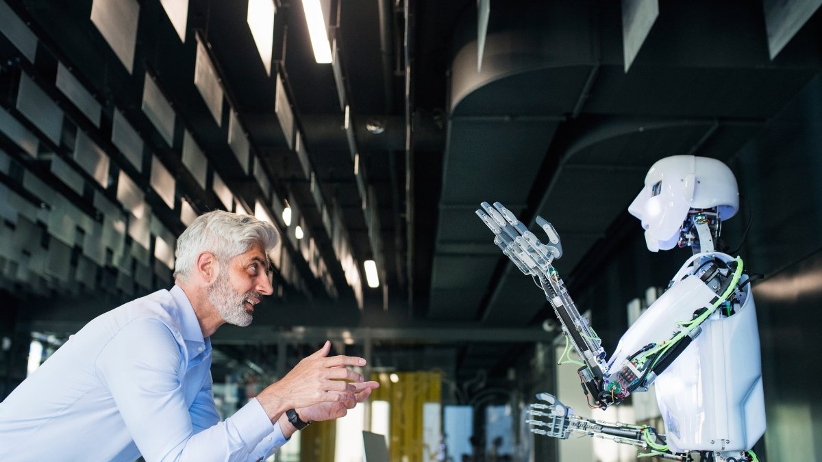 El cambio en el ámbito laboral gracias a la inteligencia artificial en el futuro.