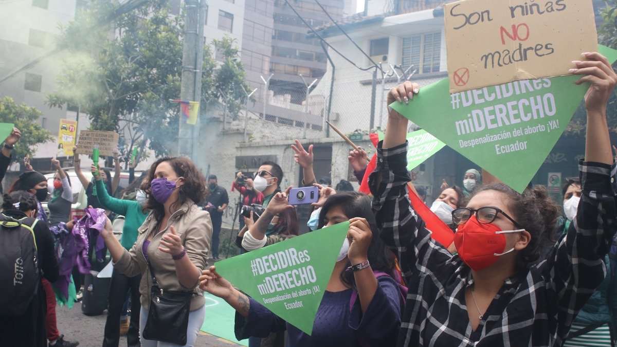 El aborto por violación fue despenalizado en Ecuador en 2021.