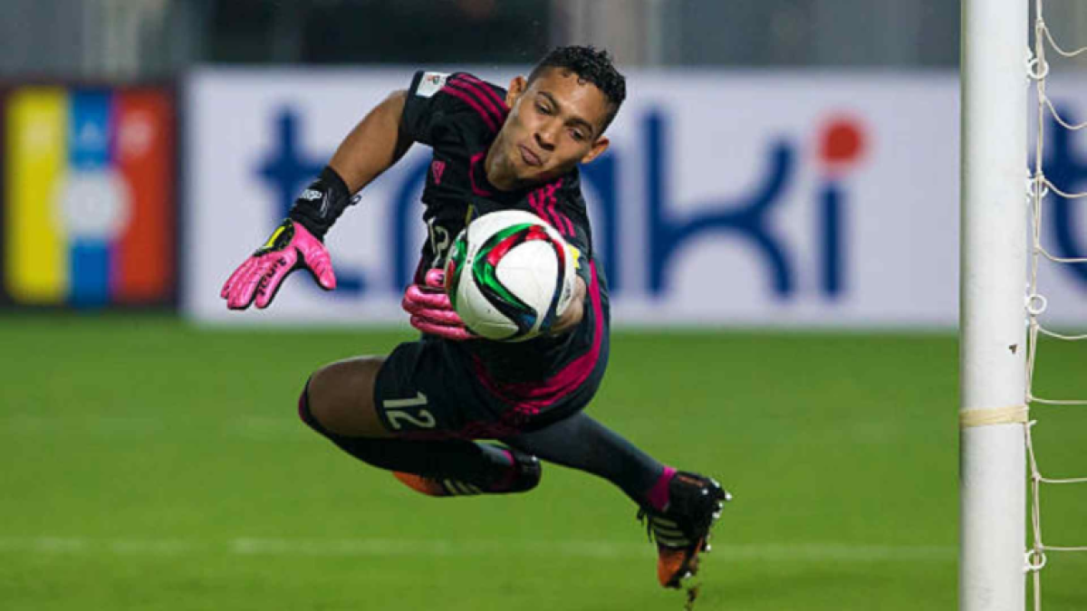 Contreras ha sido internacional con la selección de Venezuela en 6 oportunidades.