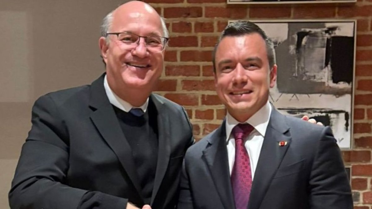 Ilan Goldfajn, presidente del Banco Interamericano de Desarrollo (BID) y Daniel Noboa, presidente de Ecuador.