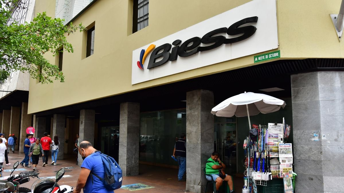 Los créditos quirografarios del BIESS para 2025 permiten acceder a préstamos con montos de hasta USD 37.600.