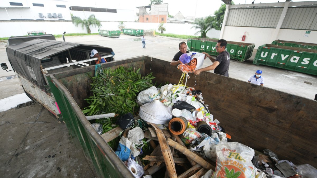 Los centros de acopio habilitados apuntan a evitar que los materiales de construcción, escombros y muebles no sean más colocados en las aceras y parterres de la ciudad.