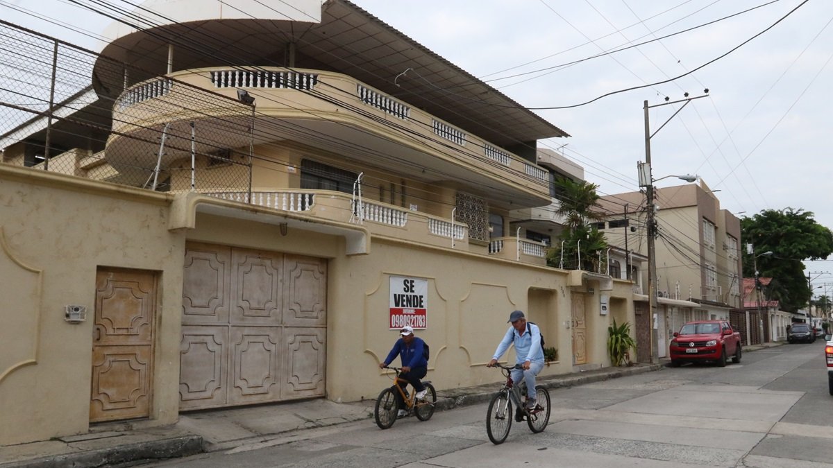 Vivienda. En Los Almendros se han puesto casas en venta debido a extorsiones.