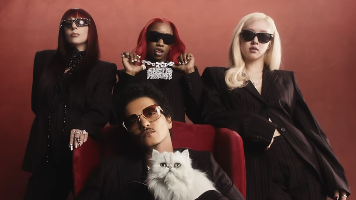 Bruno Mars junto a Lady Gaga, Sexyy Red y Rosé en la canción 'Fat Juicy & Wet'.