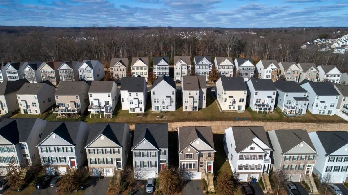 La venta de casas usadas se ha visto golpeada en Estados Unidos.