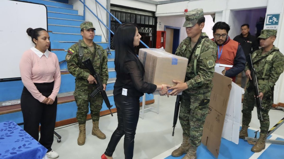 En el simulacro que procesaron la totalidad de actas de binomio presidencial y asambleístas.