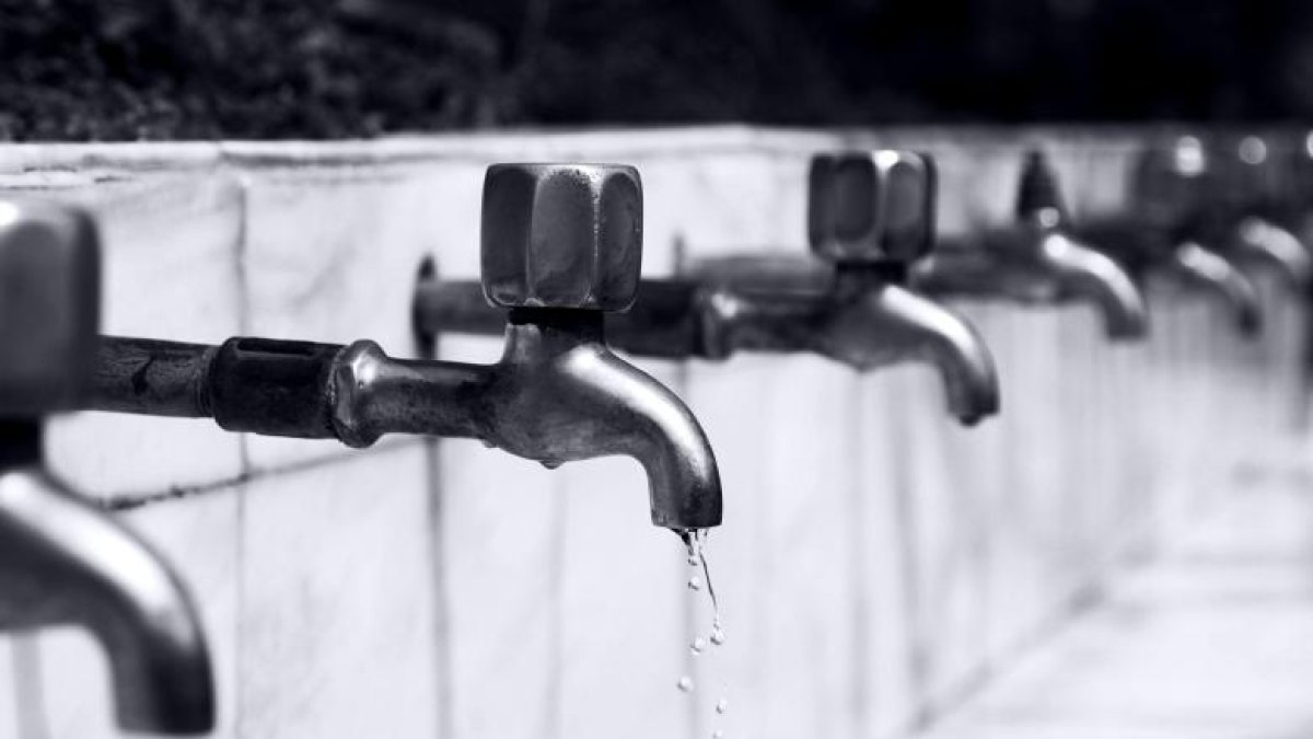 Usuarios reclaman por altas planillas en el servicio de agua potable.