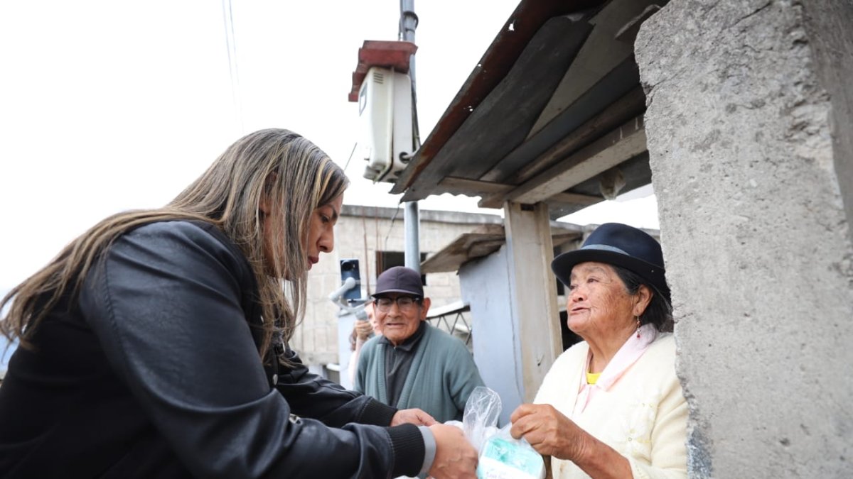 El Bono de Desarrollo Humano es para las personas en condición de pobreza.
