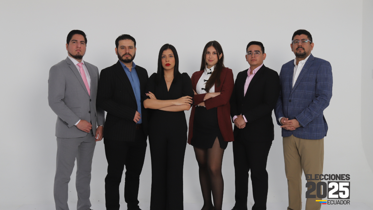 Antonio Romero, Óscar Murillo, Génesis Parrales, Katherine Argudo, Richard Jiménez y Alfonso Albán conducirán las tres emisiones.