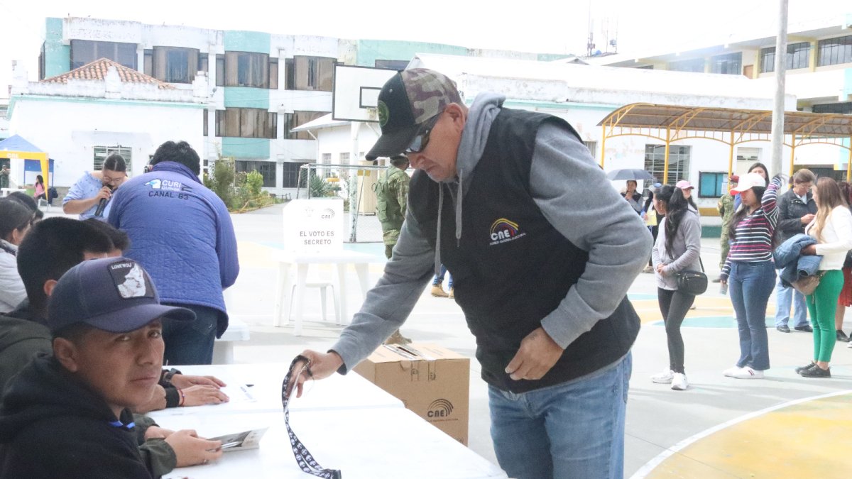 Los preparativos para el proceso electoral para el 9 de febrero continúan.