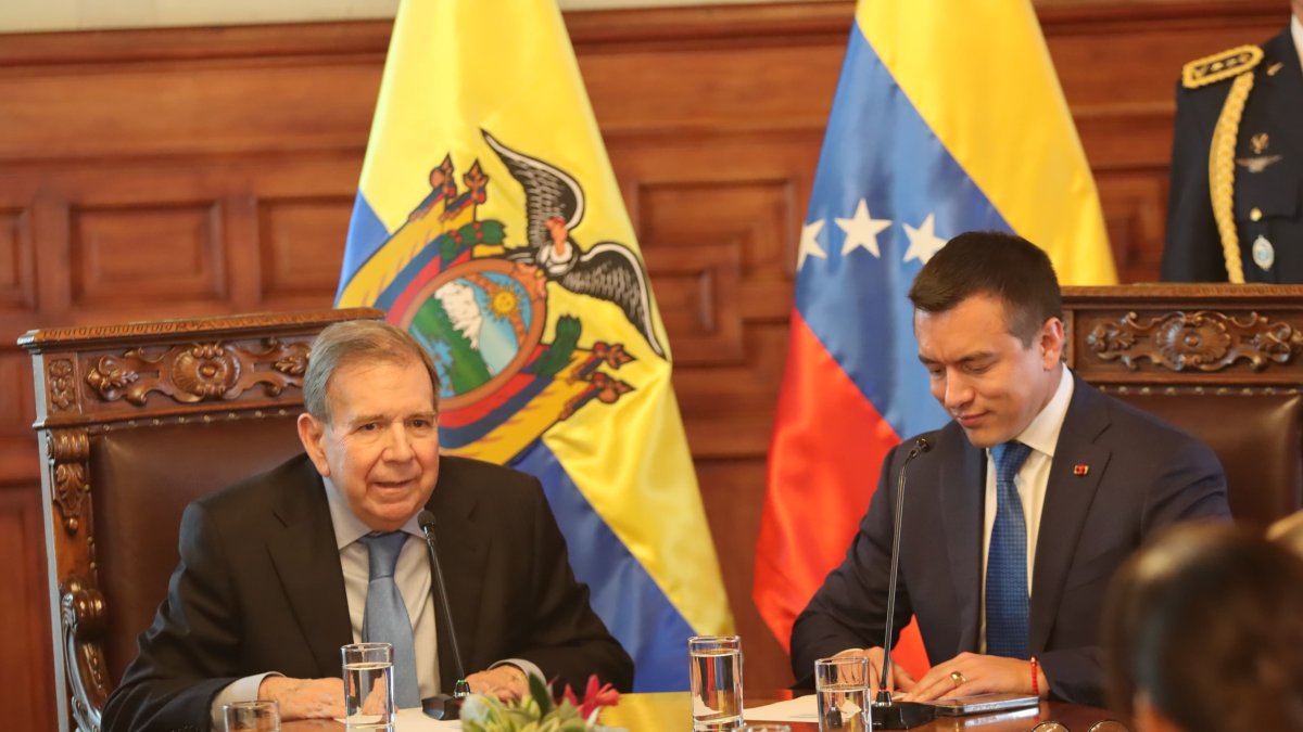 Edmundo González Urrutia se reunió con Daniel Noboa en el palacio de Carondelet, en Quito.