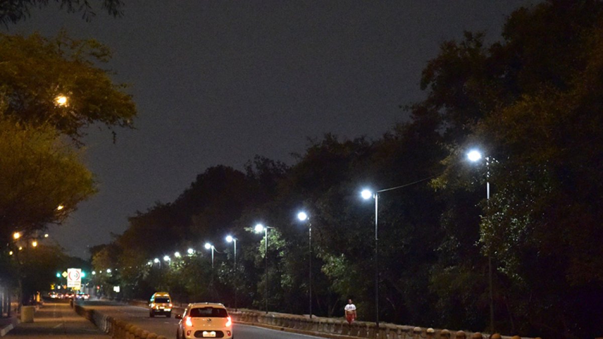 Municipio reparó luminarias.