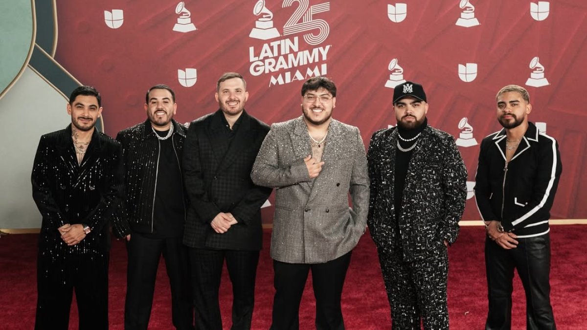 Fans los señalan por estar apoyando a presidente de EE. UU. Donald Trump.