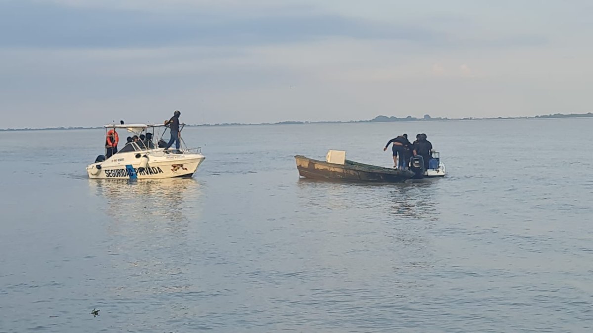 Asalto. Delincuentes fuertemente armados interceptaron embarcación el pasado jueves.