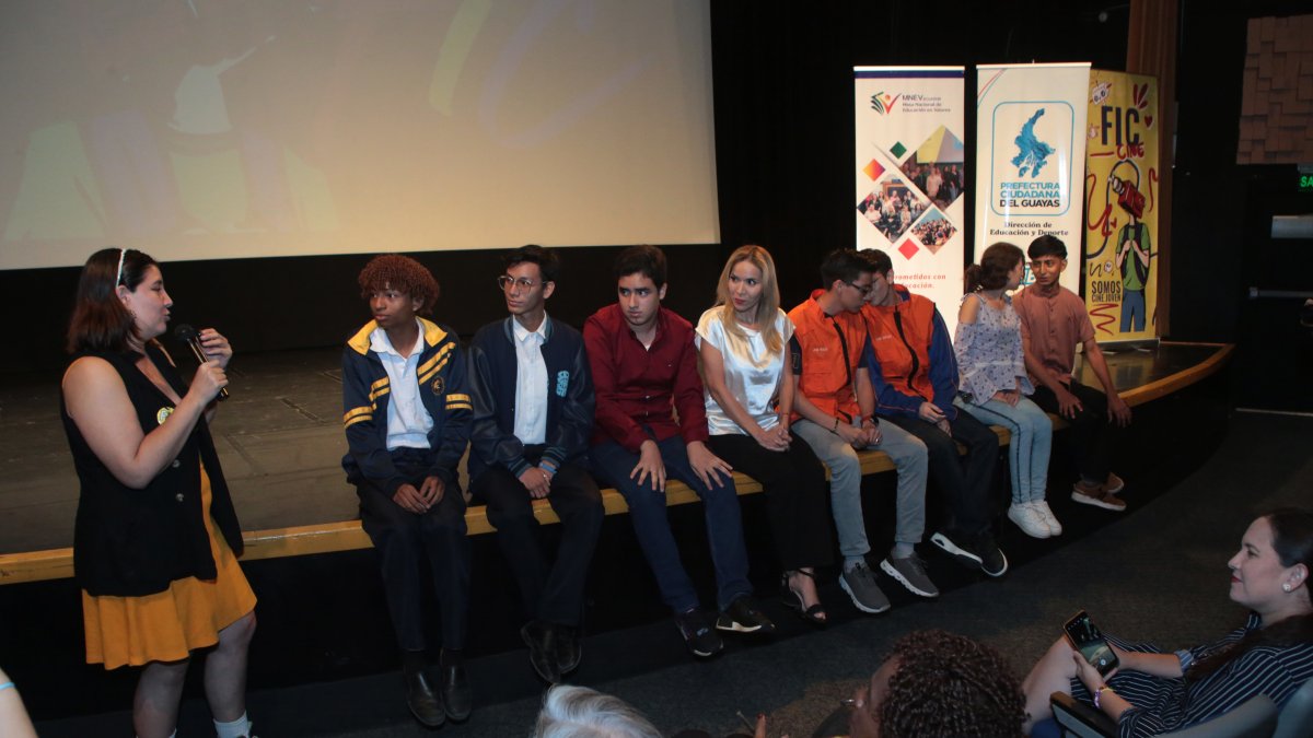 Foro. Las proyecciones presenciales se mantienen para tener cercanía con los jóvenes.