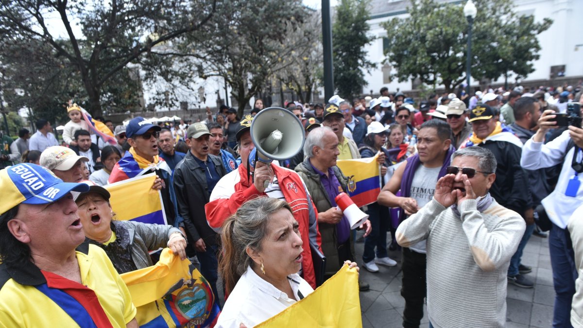La campaña electoral prevista por el calendario electoral arrancó el 5 de enero de 2025