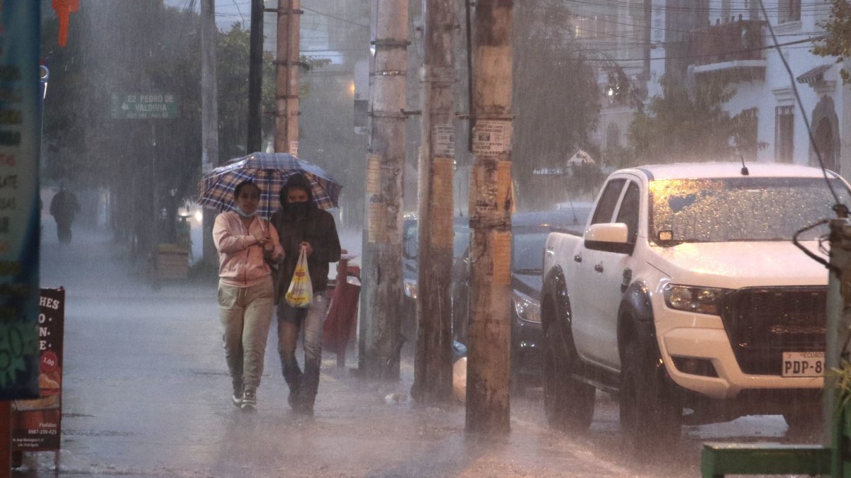 Según el Inamhi en Quito se registrarán lluvias entre moderadas y fuertes hasta el 5 de febrero