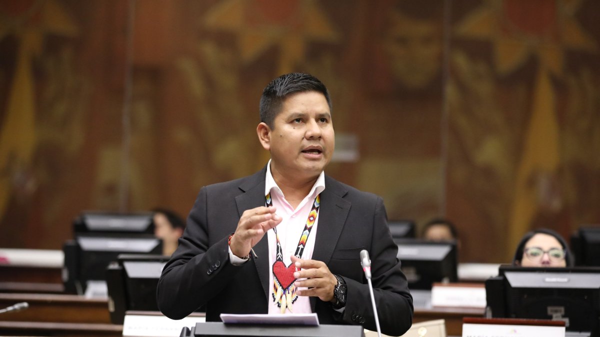 Roberto Cerda busca la reelección en Napo por el Movimiento Suma.