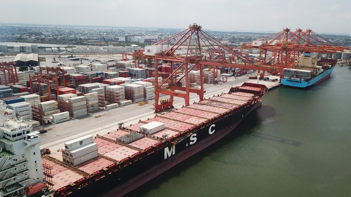 El comercio internacional ha sentido el remezón de los aranceles de Trump.