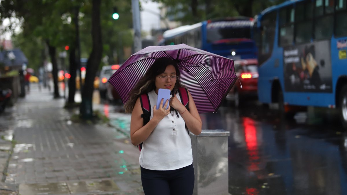 Se registra presencia de lluvias en varios sectores de Quito este 3 de febrero de 2025.