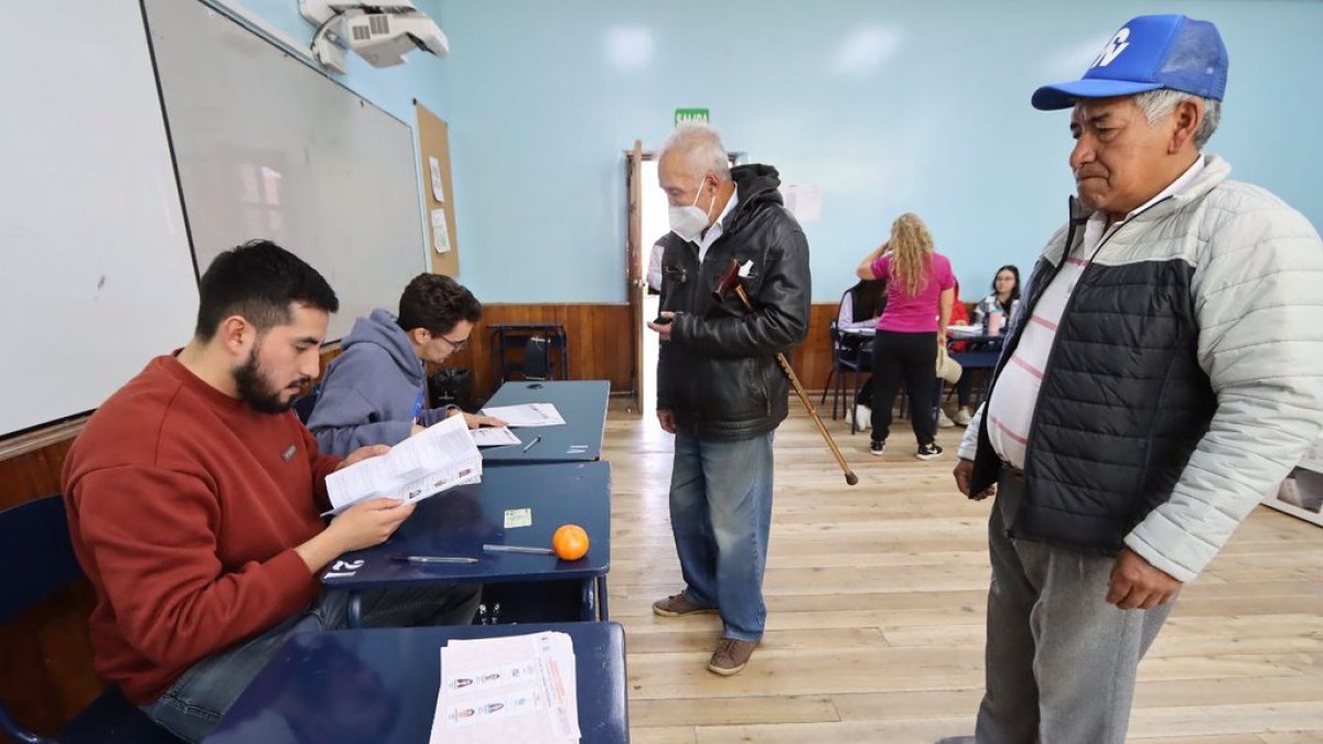 Las elecciones generales son el 9 de febrero de 2025.