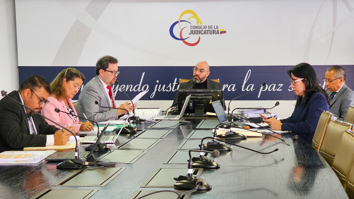 Mario Godoy preside el Pleno del Consejo de la Judicatura.