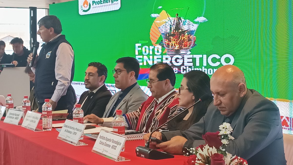 Reunión. Expertos se reunirán para analizar el sector energético.