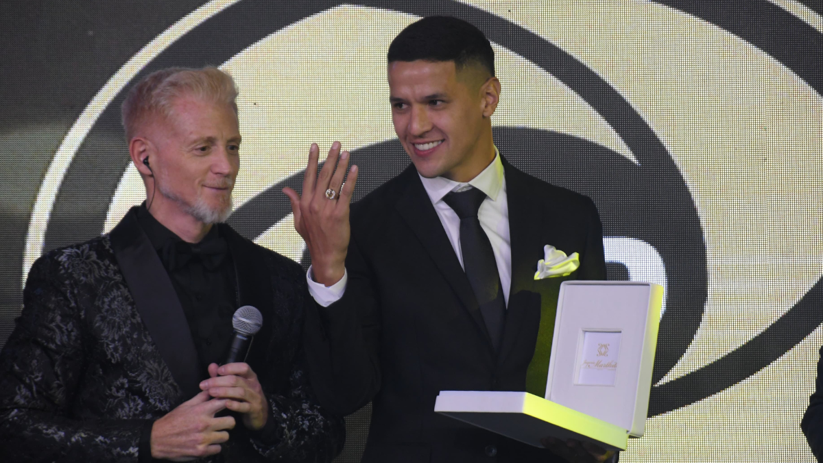 Álex Arce fue reconocido como el mejor jugador de la LigaPro 2024