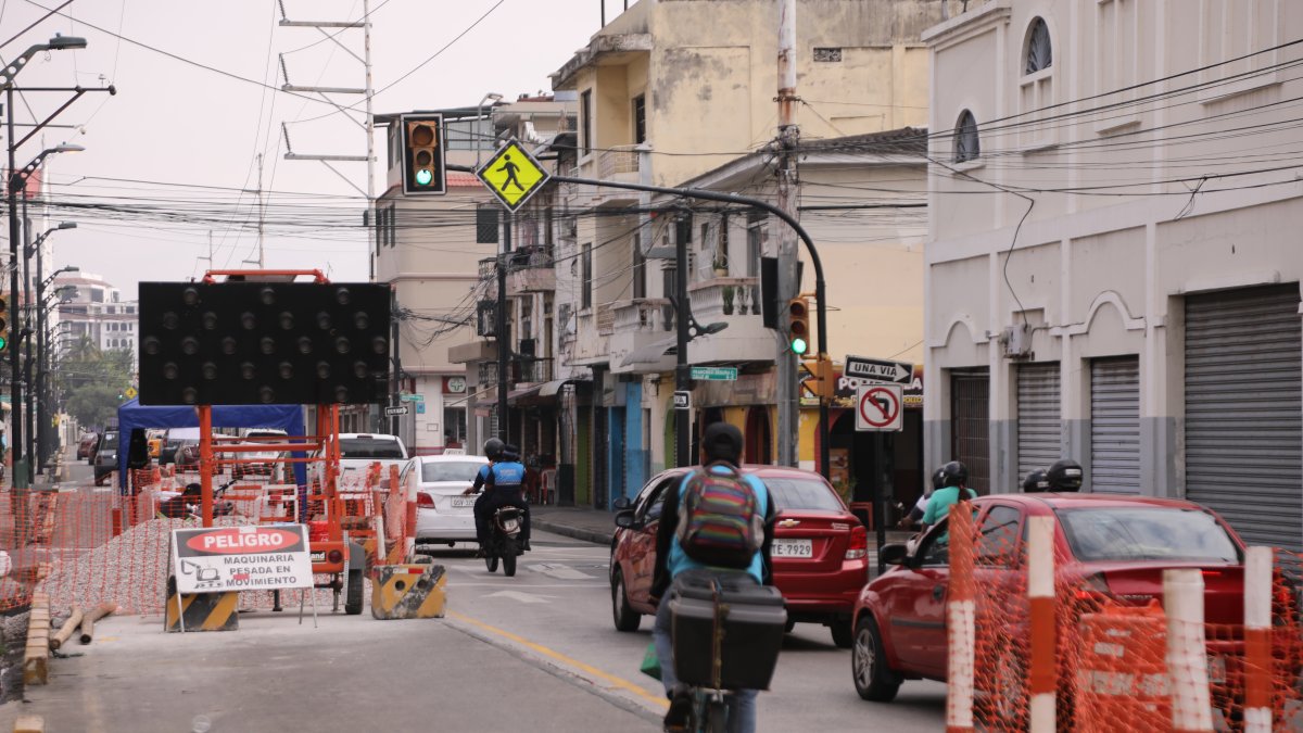 Cierre por trabajos viales.