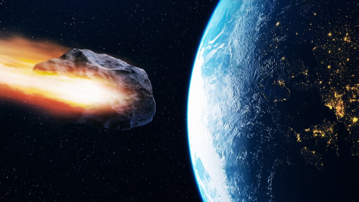 Referencial. El asteroide 2024 YR4 tiene una probabilidad del 1.2-1.6% de impactar la Tierra en 2032, con Ecuador en su posible trayectoria.