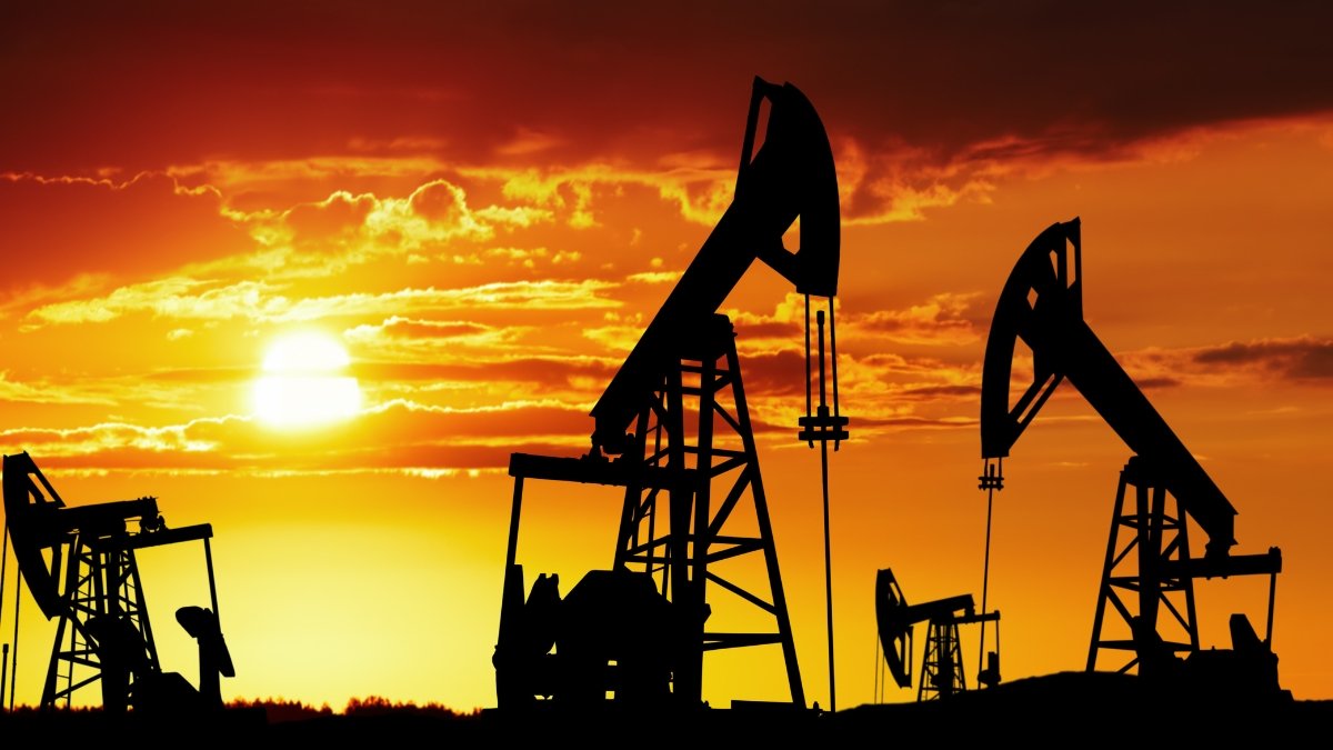 Caída histórica del petróleo por tensiones comerciales entre EE. UU. y China.