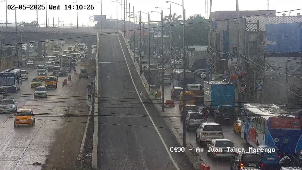 El paso a desnivel en la avenida Juan Tanca Marengo, en el norte de Guayaquil, está listo para ser abierto al tránsito.
