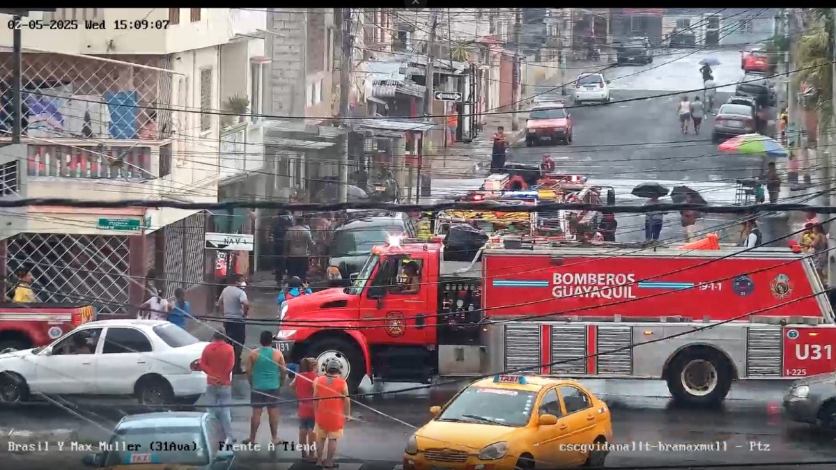 El incendió afectó un inmueble del centro-sur de la ciudad.
