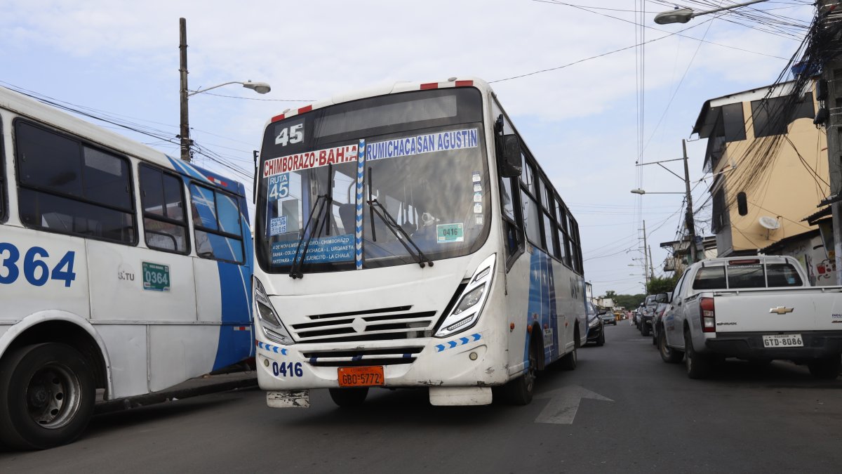 Conozca que líneas de bus tendrán que cambiar sus rutas.
