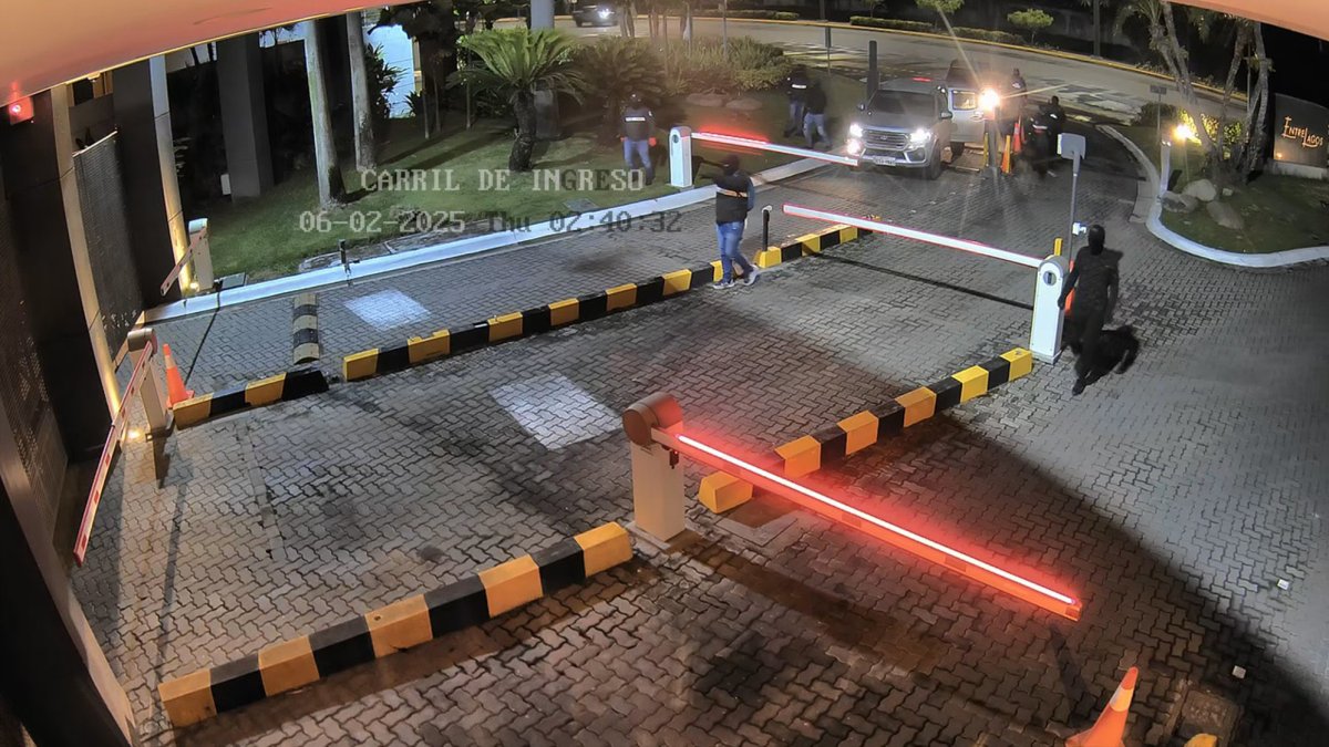 Captura de video en la que se observa a los encapuchados que intentaron ingresar a la urbanización Entre Lagos.