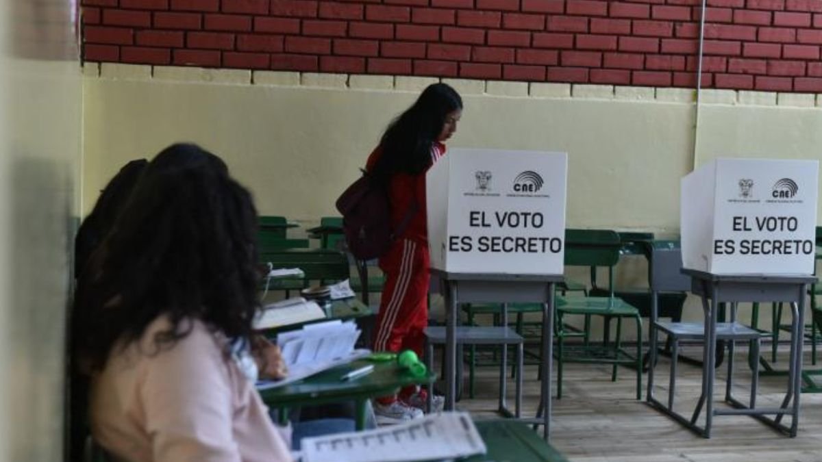 Más de 13,7 millones de ecuatorianos están convocados a sufragar este 9 de febrero.