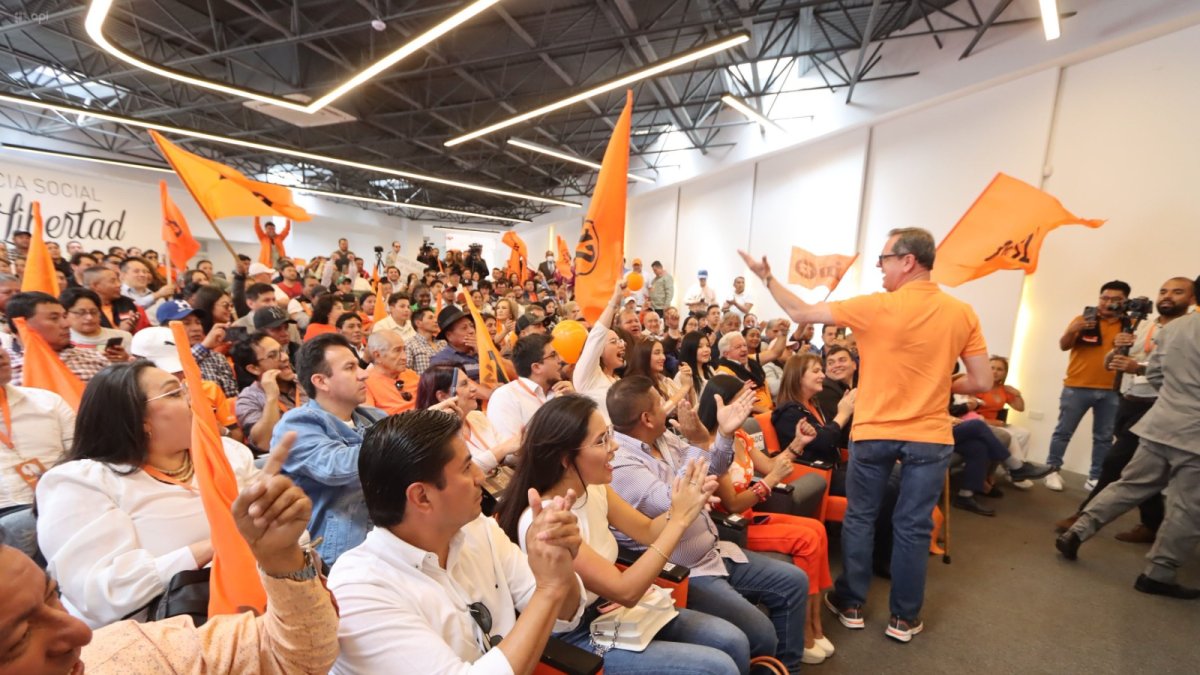 Carlos Rabascall fue el candidato elegido por la ID para la Presidencia.