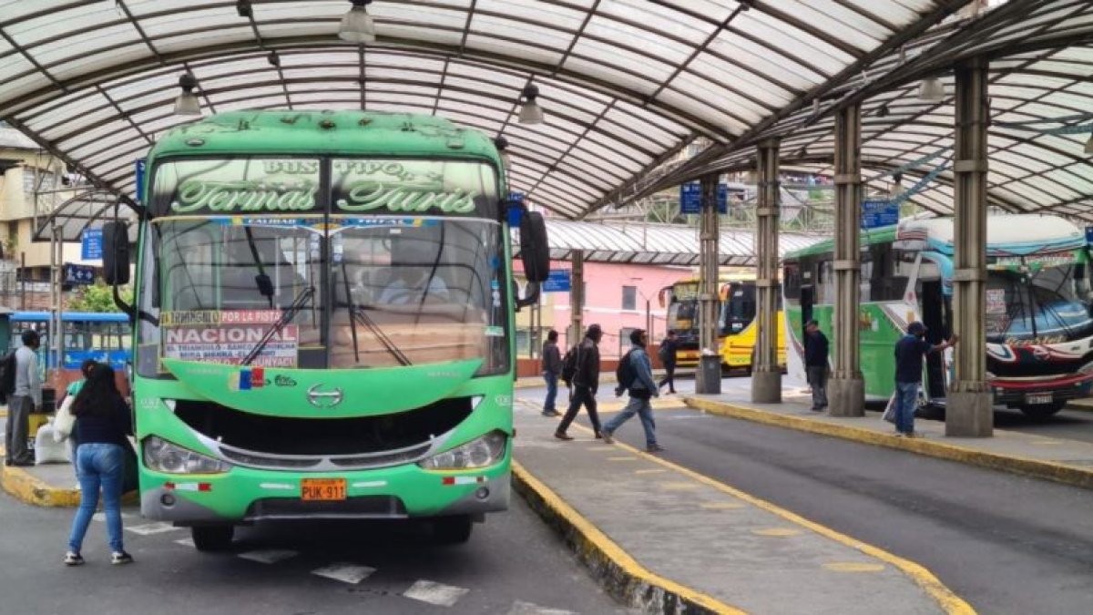 Las terminales microrregionales se conectan con los sistemas de transporte Trolebús y Ecovía.