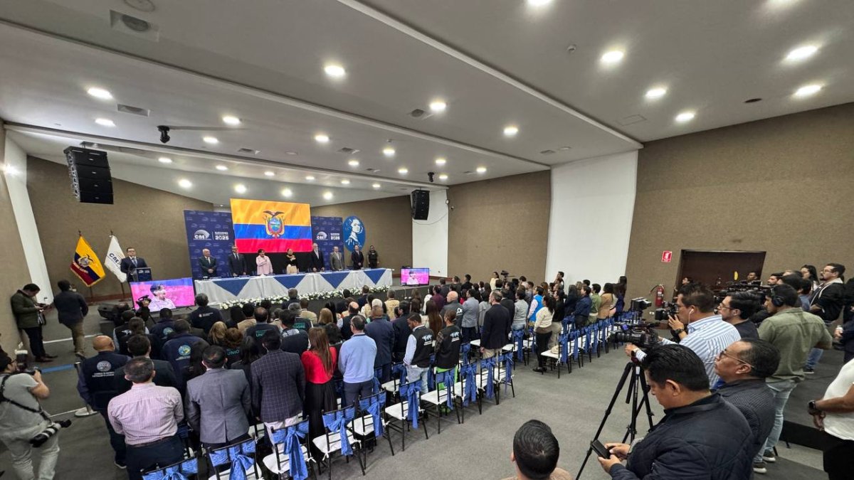 La ceremonia de inauguración de las votaciones en el exterior.