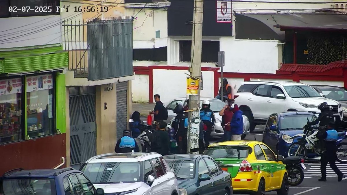 El Cuerpo de Agentes también realizó controles de consumo y venta de licor en el espacio público en la Universidad Central.