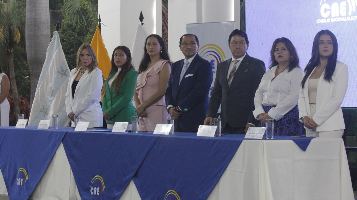 Inauguración de las elecciones Ecuador 2025 en Guayaquil.