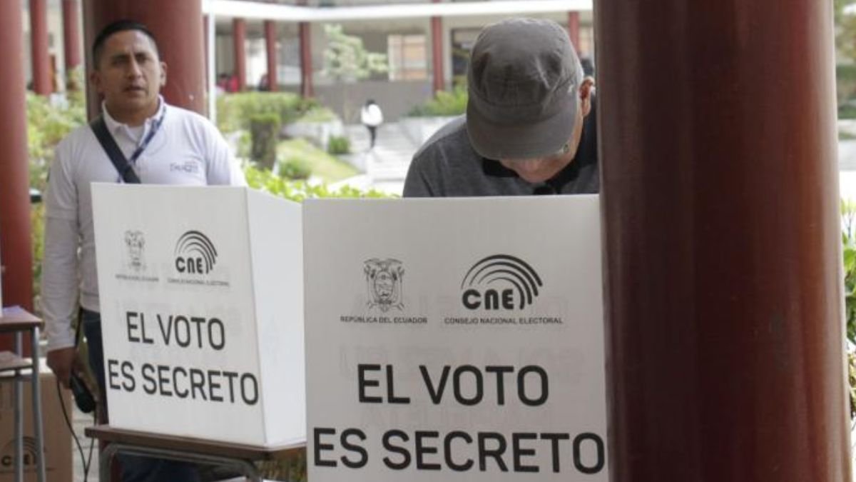 Más de 13,7 millones de ecuatorianos están convocados a sufragar este 9 de febrero.