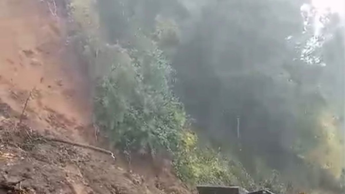 Derrumbes de este tipo se reportan en las vías que conducen a Sigchos y Latacunga.