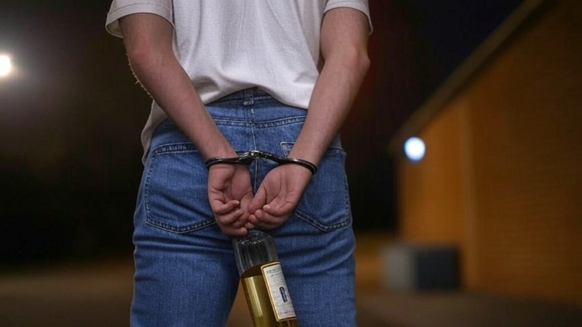 Varios ciudadanos fueron detenidos por infrigir la ley seca.