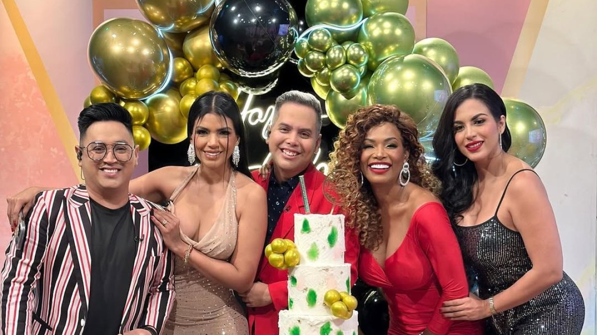 Elenco del espacio de farándula.