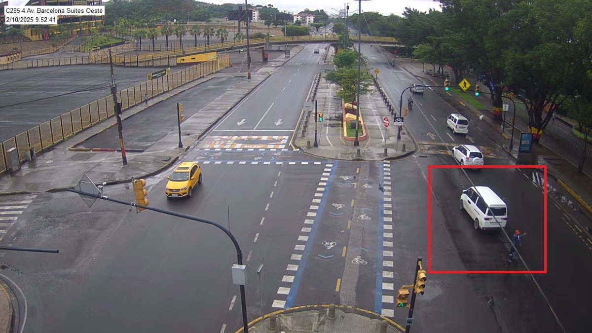 Situación. Un vehículo se averió en la avenida Barcelona.