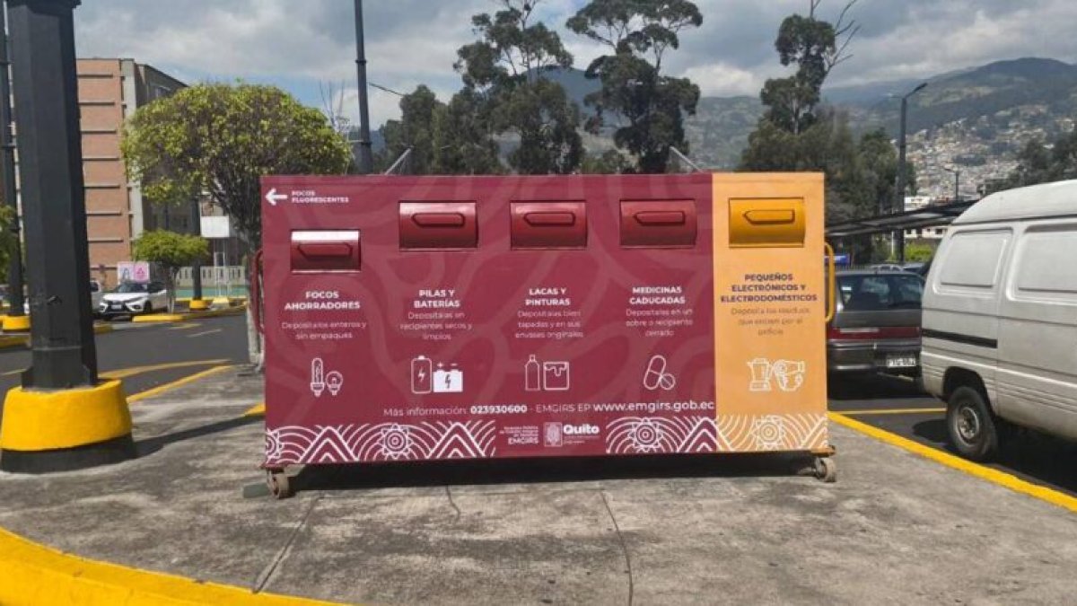 Los contenedores están en centros comerciales, instituciones educativas, mercados populares.