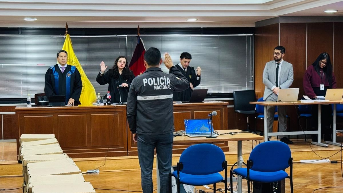 El tribunal conformado por los jueces Daniella Camacho (ponente), Felipe Córdova y el conjuez Marco Aguirre, presidieron la sala en la que estuvieron los 13 implicados.