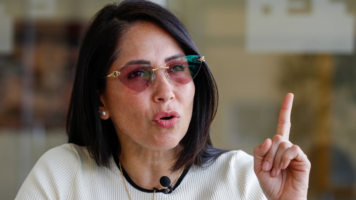 La candidata del correísmo, Luisa González, ha anunciado medidas como bajar el IVA.