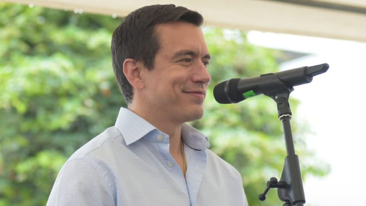 Daniel Noboa concedió una entrevista radial en vivo para abordar temas de coyuntura nocional.